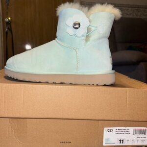 Flower on side Uggs